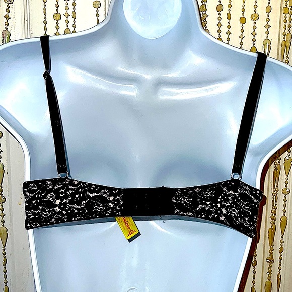 Buttery soft designer bra 32B - Picture 7 of 9